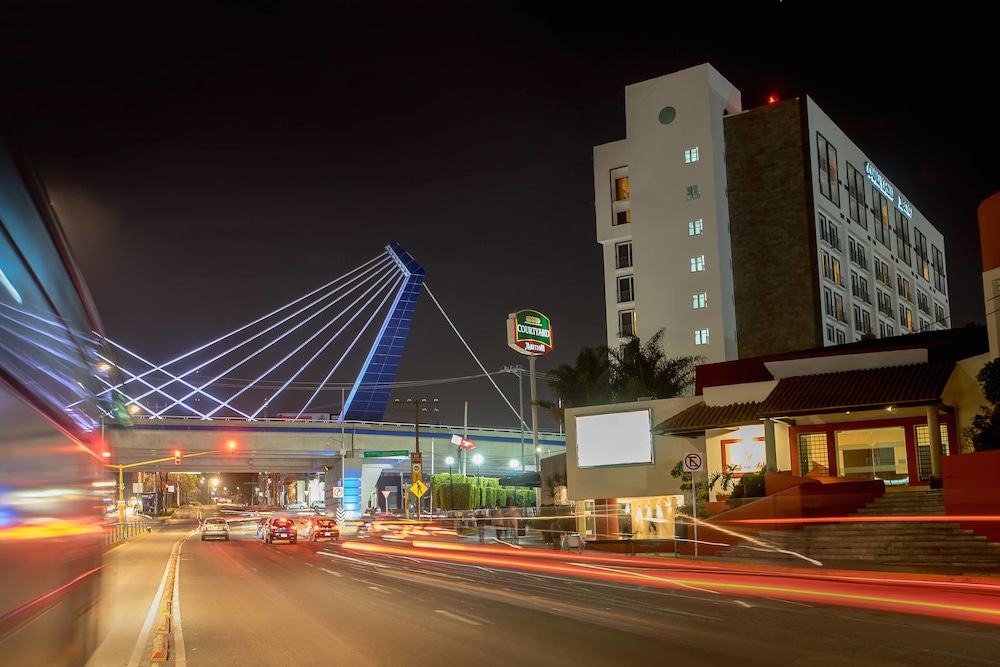 Courtyard by Marriott Puebla Las Animas