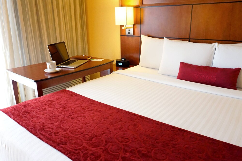 Courtyard by Marriott Puebla Las Animas