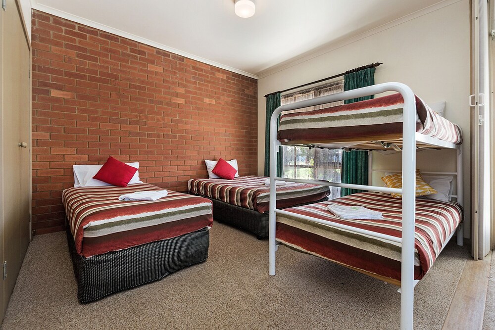 All Rivers Motor Inn