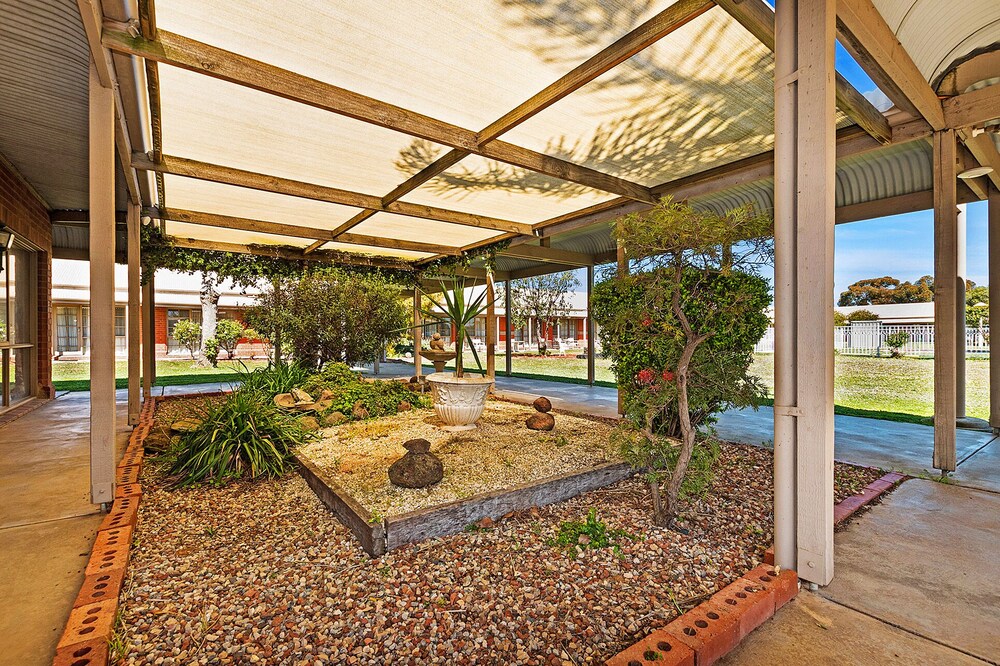 All Rivers Motor Inn