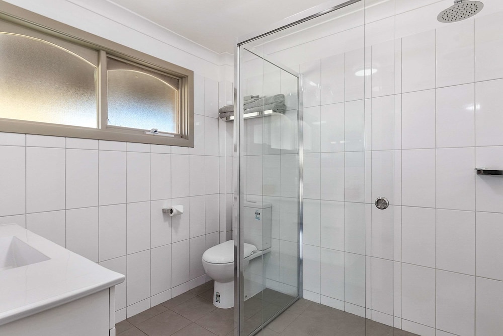 Quality Inn Carriage House