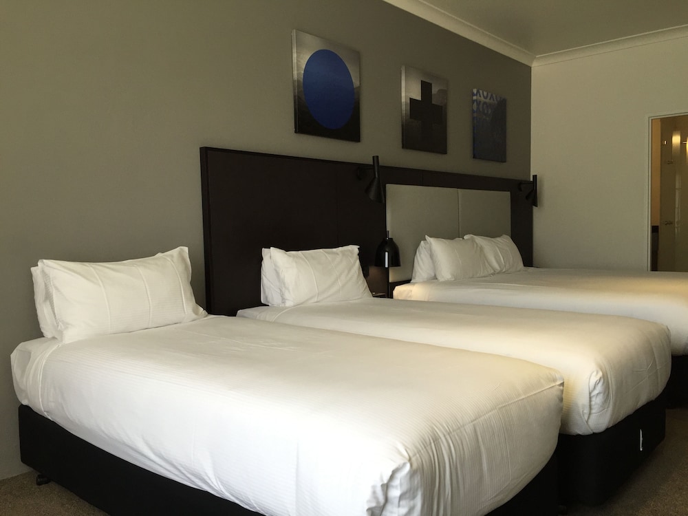 CKS Sydney Airport Hotel