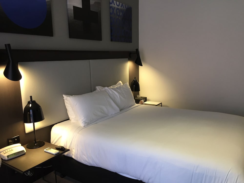 CKS Sydney Airport Hotel