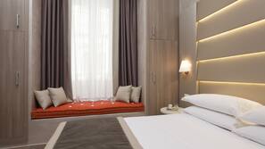 Bureau, rideaux occultants, chambres insonorisées, lits bébé (gratuits)