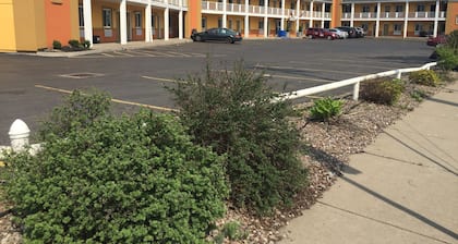 University Manor Inn