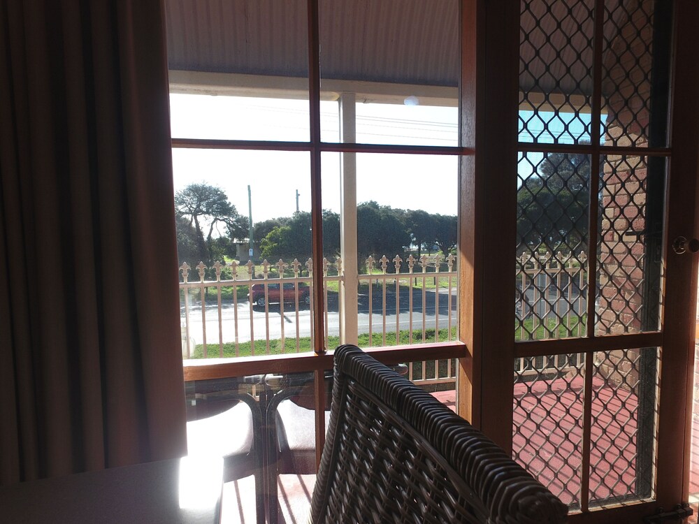 Interior, Bayview Motel Rosebud