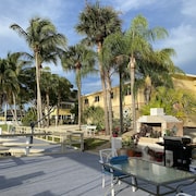 cape coral hotels pet friendly