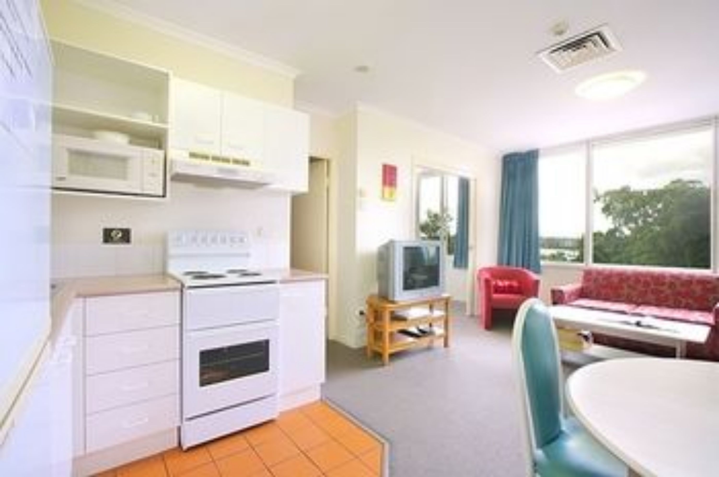 Chasely Apartment Hotel