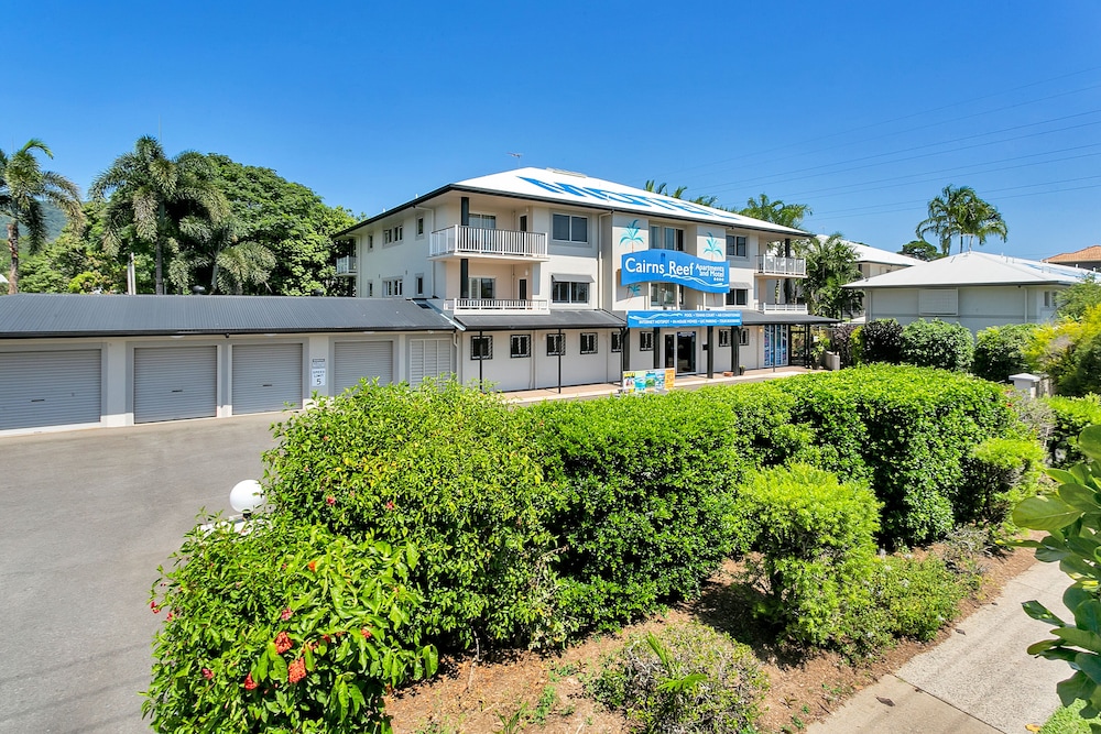 Room Deals for Cairns Reef Apartments & Motel, Cairns starting at 94