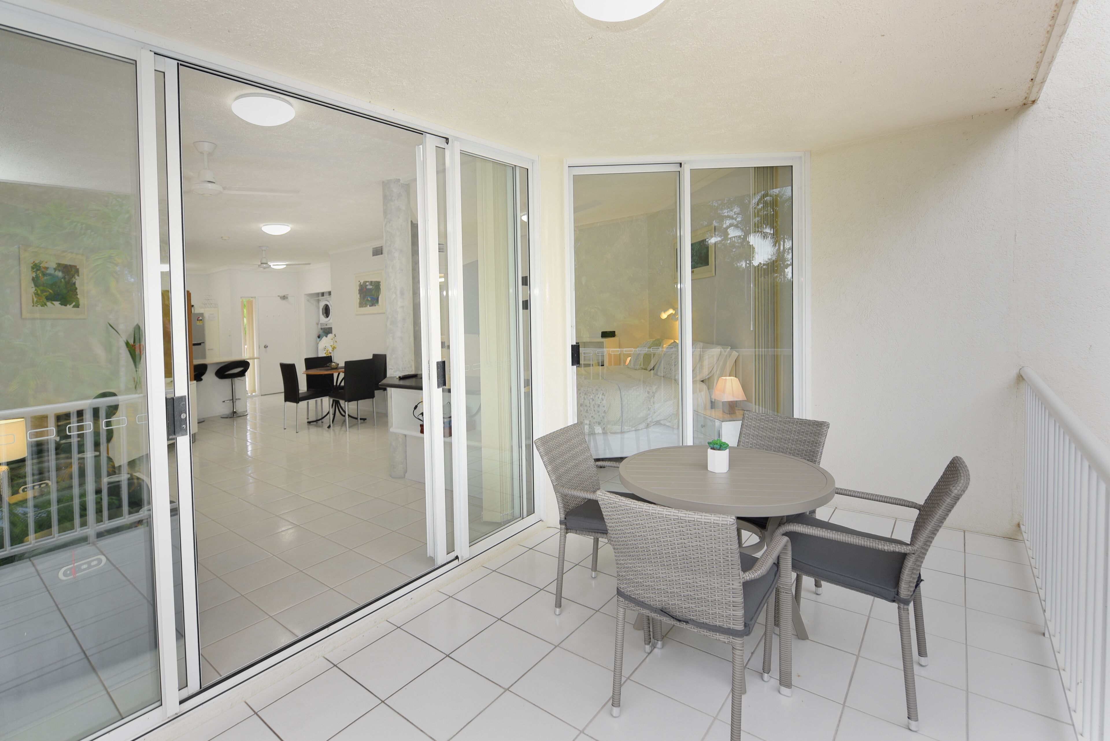 Golden Sands Beachfront Apartment Resort