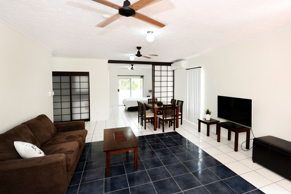 Golden Sands Beachfront Apartment Resort