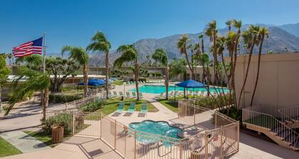Days Inn by Wyndham Palm Springs
