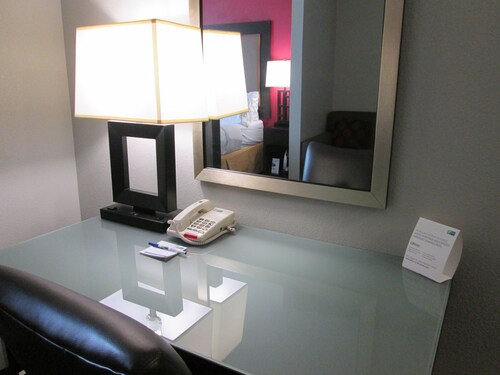 Hotels Near Depauw Nature Park In Terre Haute From 39 - 