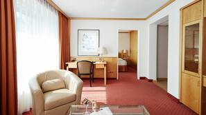 Premium bedding, free minibar, in-room safe, desk