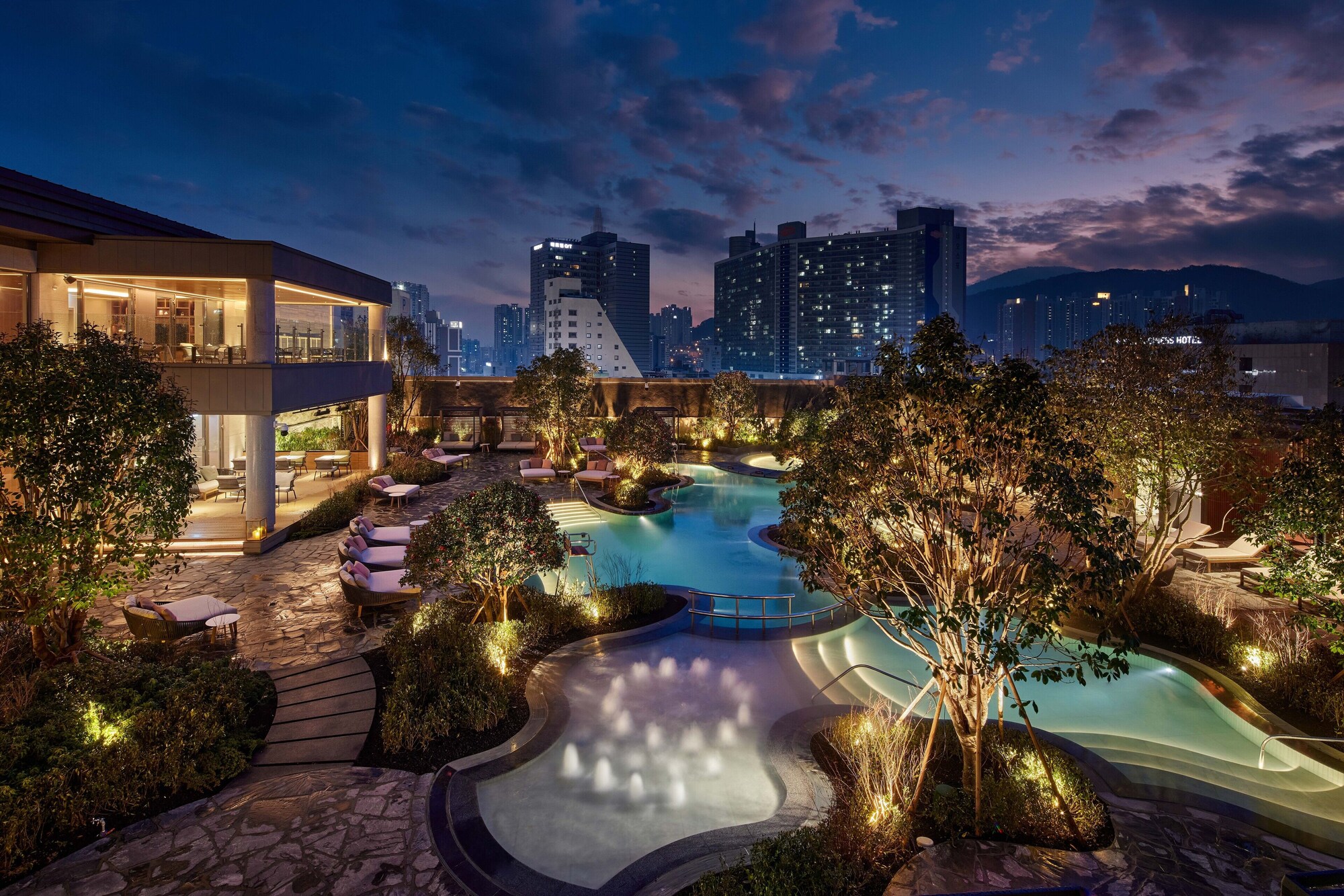 Top Hotels in Woji from $33 - Expedia