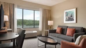 Pillowtop beds, desk, laptop workspace, blackout drapes