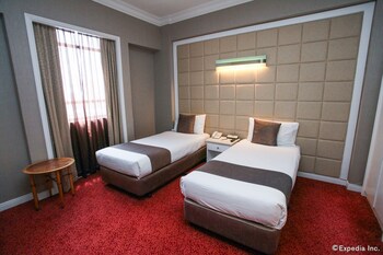 Quality Hotel Marlow Singapore Room Prices Reviews Travelocity