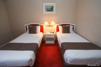 Quality Hotel Marlow Singapore Room Prices Reviews Travelocity