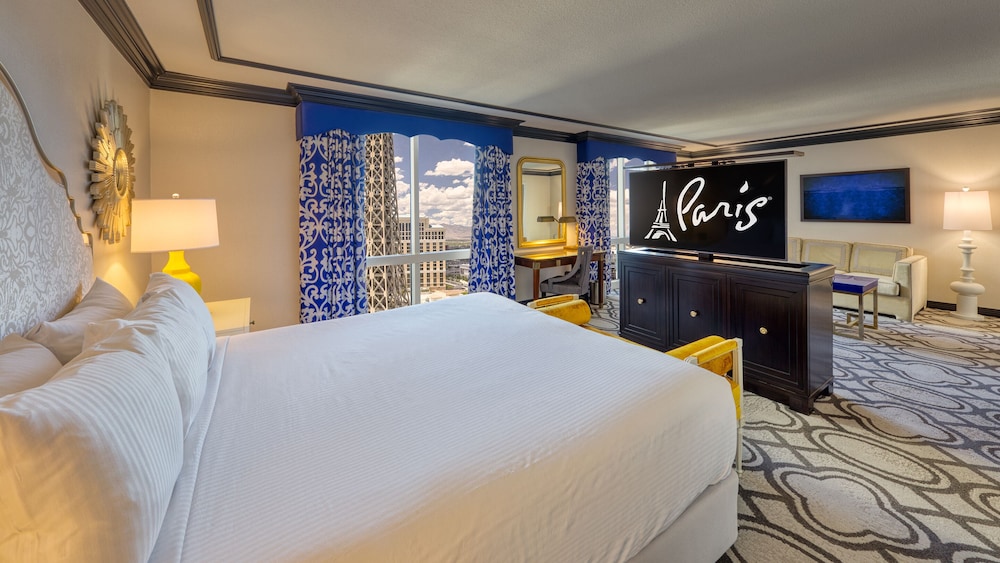 Las Vegas Hotel Rooms & Suites - Paris Las Vegas Hotel & Casino