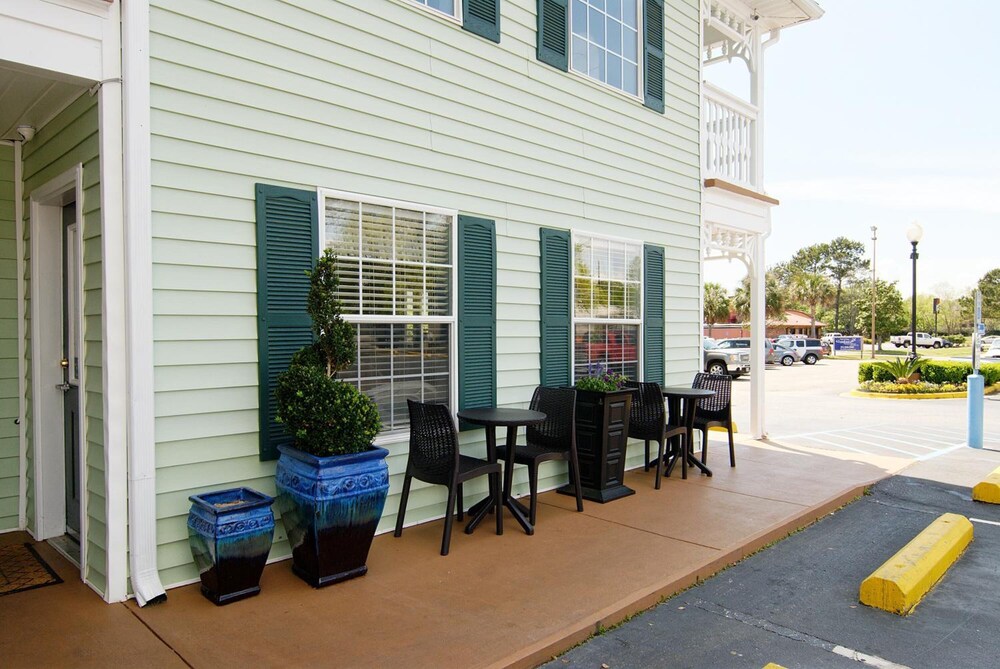 Balcony, Key West Inn Fairhope Al