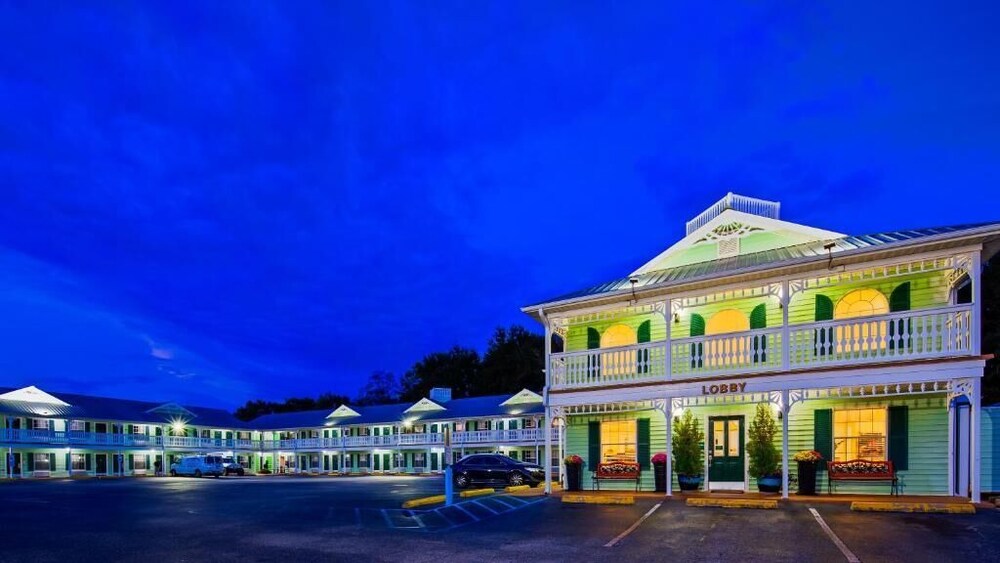 Exterior, Key West Inn Fairhope Al