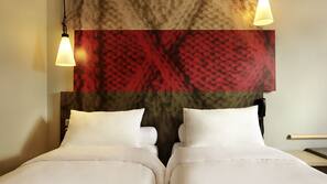 Desk, free cots/infant beds, rollaway beds, free WiFi