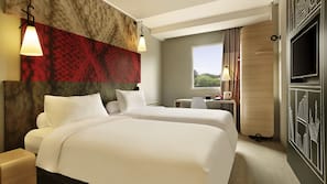 Desk, free cots/infant beds, rollaway beds, free WiFi