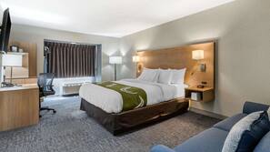 Premium bedding, desk, laptop workspace, free cribs/infant beds