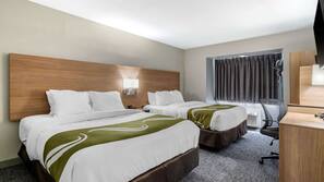 Premium bedding, desk, laptop workspace, free cribs/infant beds