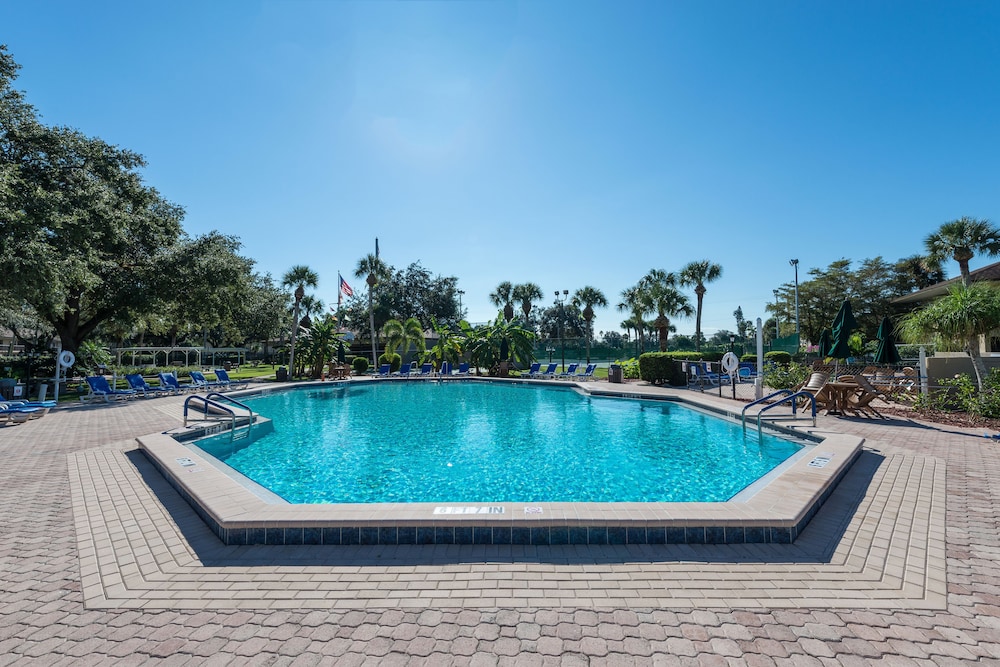 lehigh community pool