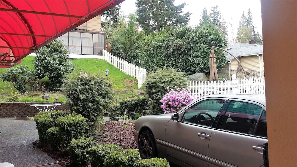 Terrace/patio, Super 8 by Wyndham SeaTac Airport