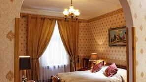 Hypo-allergenic bedding, in-room safe, individually decorated