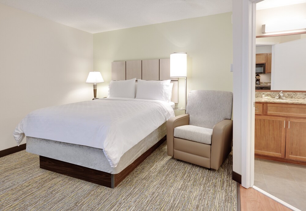 Candlewood Suites Salina, an IHG Hotel