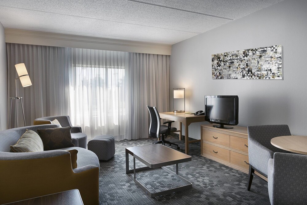 Courtyard by Marriott Myrtle Beach Broadway