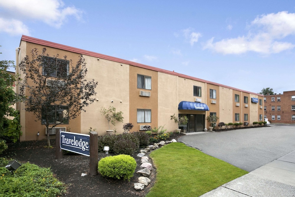 Primary image, Travelodge by Wyndham Cleveland Lakewood