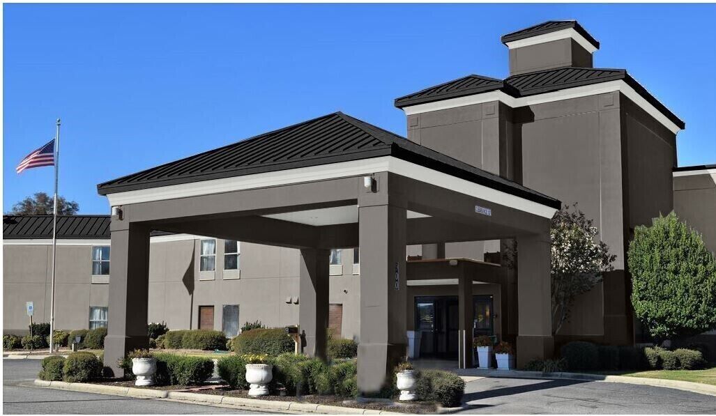Country Inn & Suites by Radisson, Dunn, NC in Fayetteville, United States