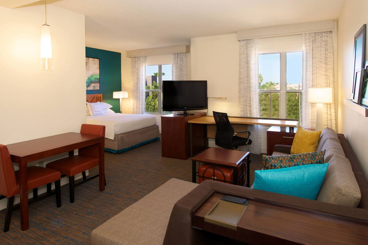 Residence Inn By Marriott Phoenix Airport In Phoenix Az Expedia