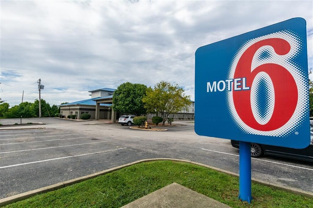 Motel 6 Walton, KY - Richwood - Cincinnati Airport South