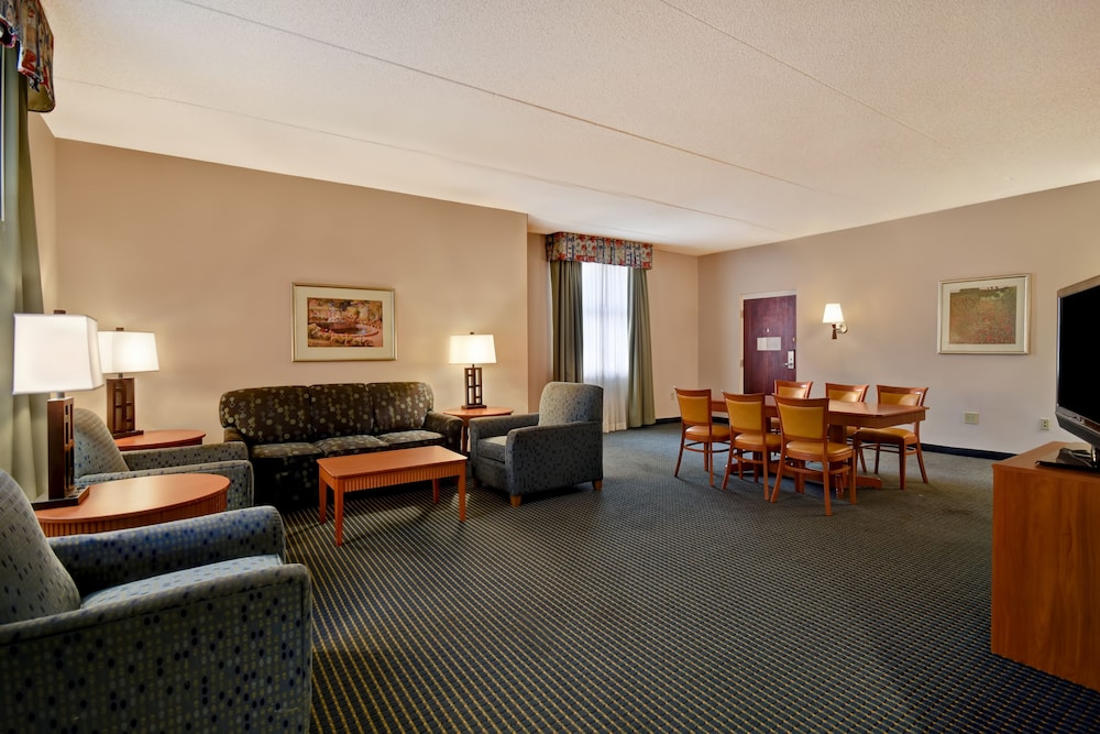 Embassy Suites by Hilton Lexington/UK Coldstream