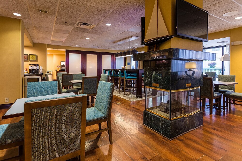 Hampton Inn Somerset Somerset Usa Best Price Guarantee Lastminute