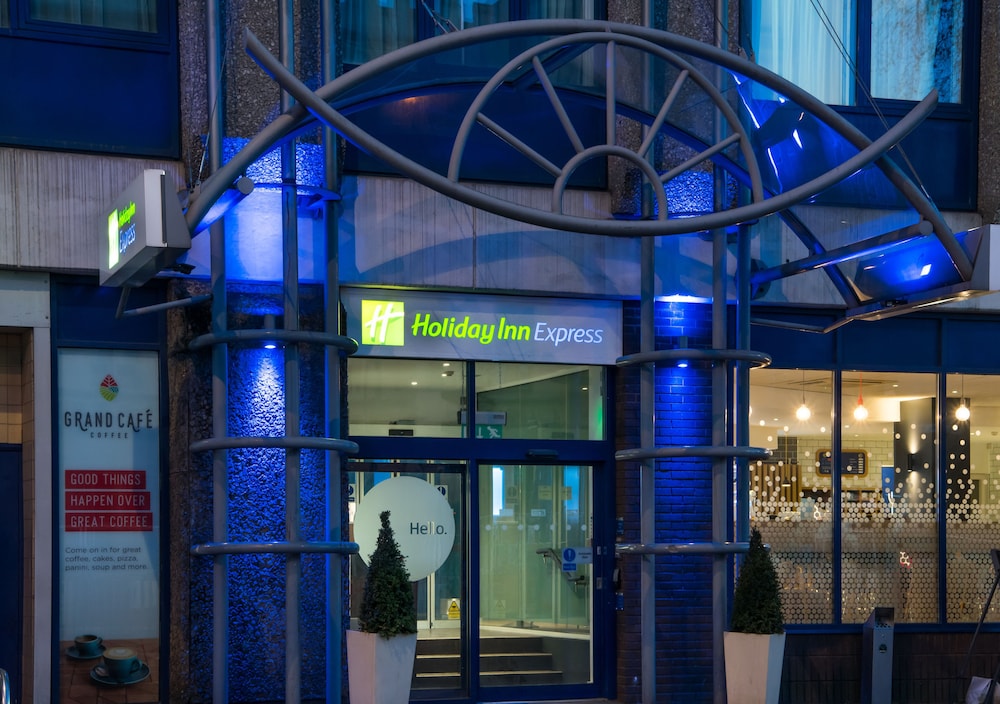 Exterior, Holiday Inn Express Bristol City Centre, an IHG Hotel