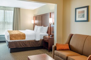 In-room safe, desk, iron/ironing board, cribs/infant beds