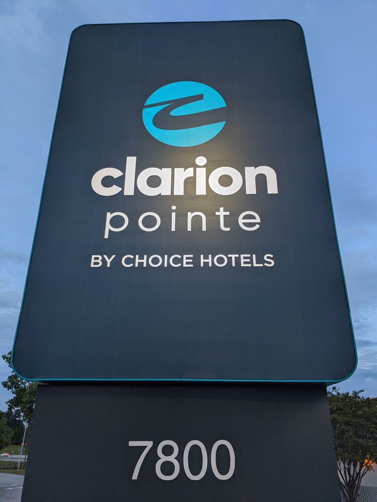 Clarion Pointe Greensboro Airport