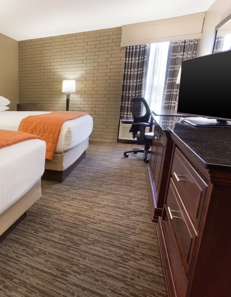 Drury Inn & Suites Greensboro