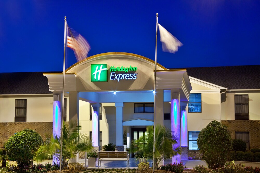 Holiday Inn Express Breaux Bridge, an IHG Hotel