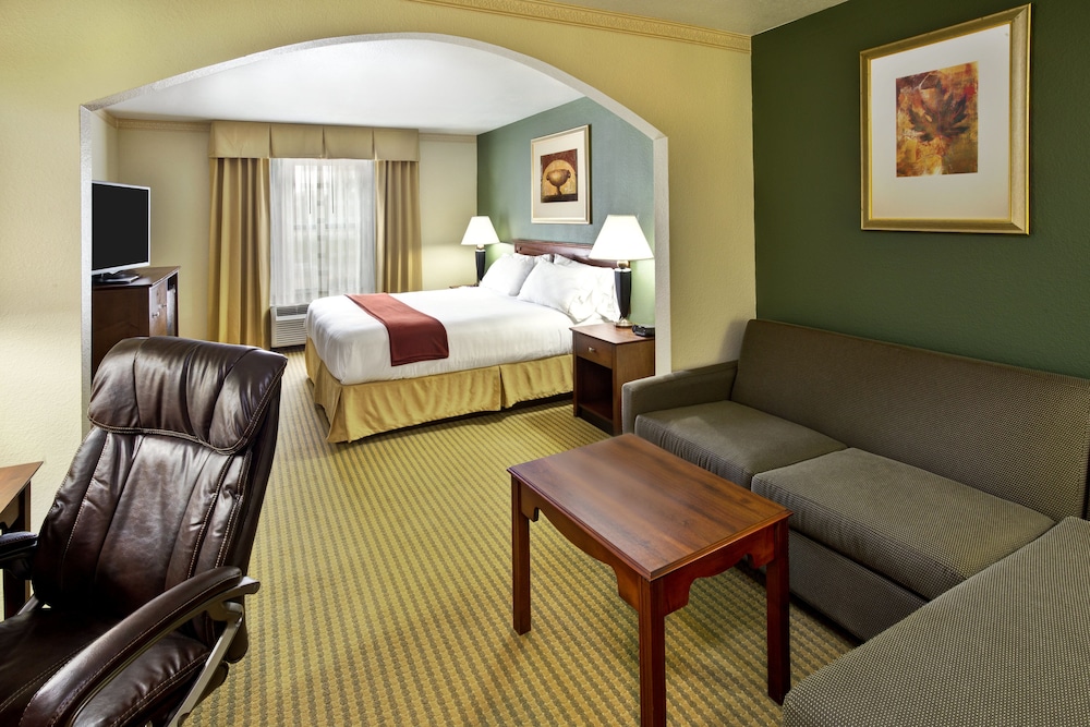 Holiday Inn Express Breaux Bridge, an IHG Hotel