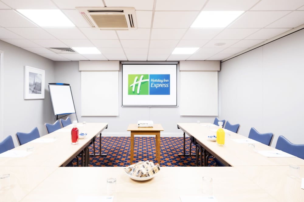 Meeting facility, Holiday Inn Express Perth, an IHG Hotel