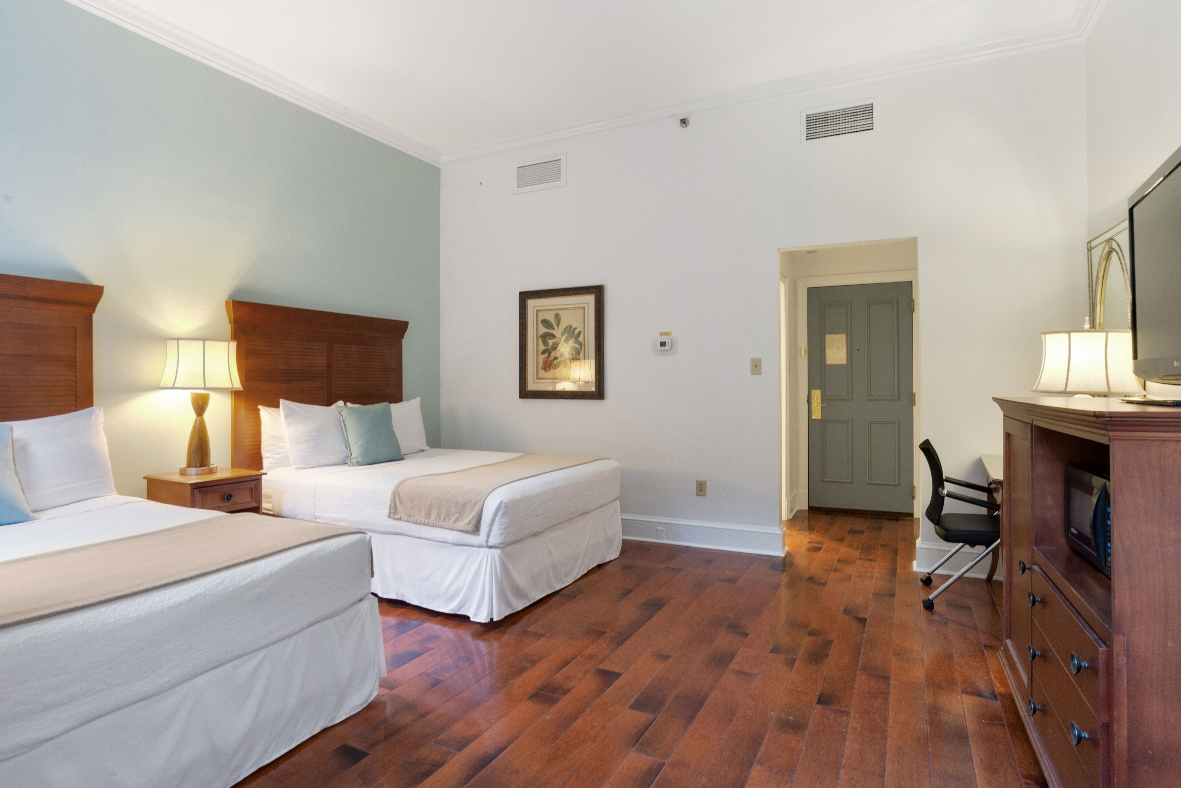 Voco St James An Ihg Hotel 22 Room Prices Deals Reviews Expedia Com