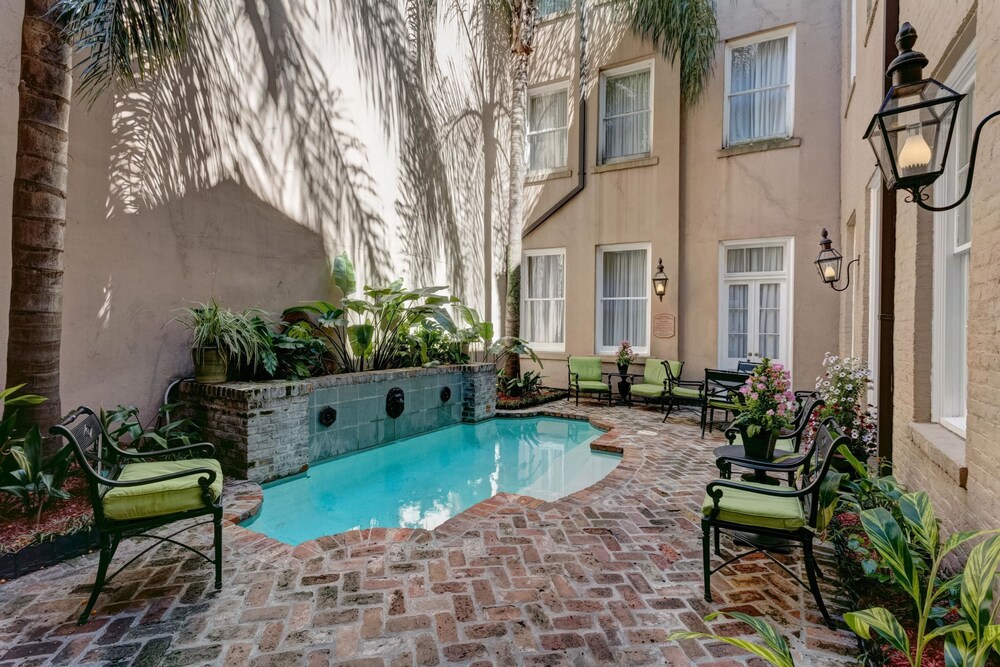 St James Hotel New Orleans Downtown French Quarter Area In New Orleans Hotel Rates Reviews On Orbitz St James Hotel New Orleans Downtown French Quarter Area In New Orleans Hotel Rates Reviews On Orbitz