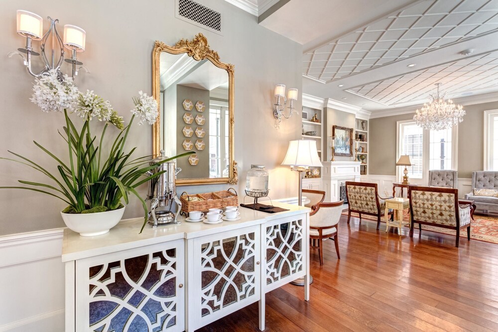 St James Hotel New Orleans Downtown French Quarter Area In New Orleans Hotel Rates Reviews On Orbitz